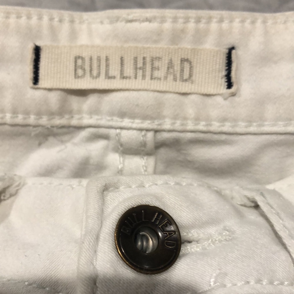 Bullhead Petite Jeans - Picture 2 of 9